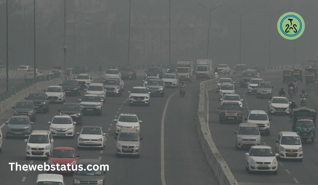 Odd-even rule applies: हवा फिर हुई जहरीली, AQI 450 के पार, दिल्ली में लागू होगा ऑड-ईवन!